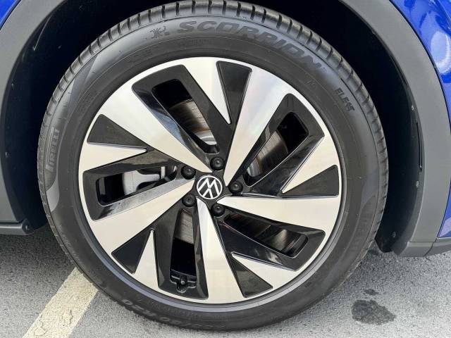 2023 Volkswagen Id.5 Style 77kWh Pro Performance 204PS Automatic *20' Alloys/Swivel Tow Bar*