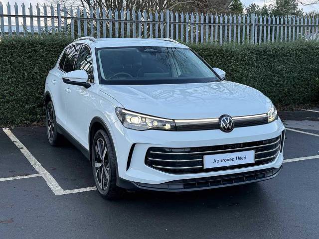 Volkswagen Tiguan Elegance Launch Edition 1.5 TSI 150PS DSG *IQ Headlights/Infotainment Plus* Estate Petrol Pure white
