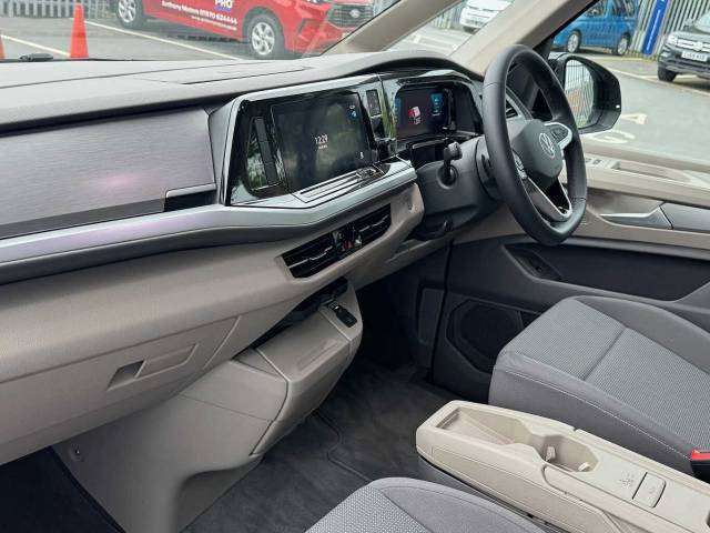2024 Volkswagen Multivan Life 1.4 TSI eHybrid 218PS DSG 7 Seat **VAT QUALIFYING**