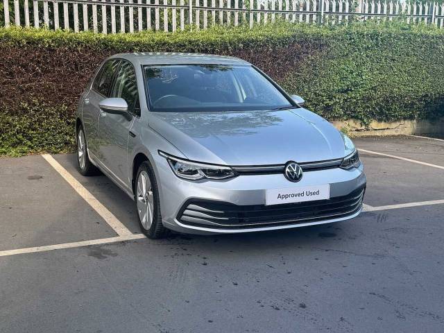 Volkswagen Golf MK8 Hatchback 5-Dr 2.0TDI (150ps) Style DSG Hatchback Diesel Reflex Silver