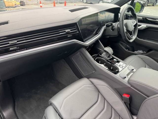 2025 Volkswagen Touareg 3.0TDI (286ps) Black Edition 4Motion 5dr