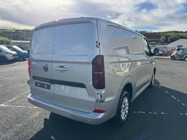 2025 Volkswagen Transporter 2.0 TDI T28 Commerce Pro FWD SWB Euro 6 (s/s) 5dr