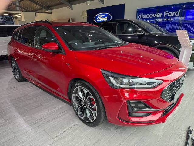 Ford Focus 1.0T EcoBoost MHEV ST-Line X DCT Euro 6 (s/s) 5dr Estate Hybrid Fantastic Red