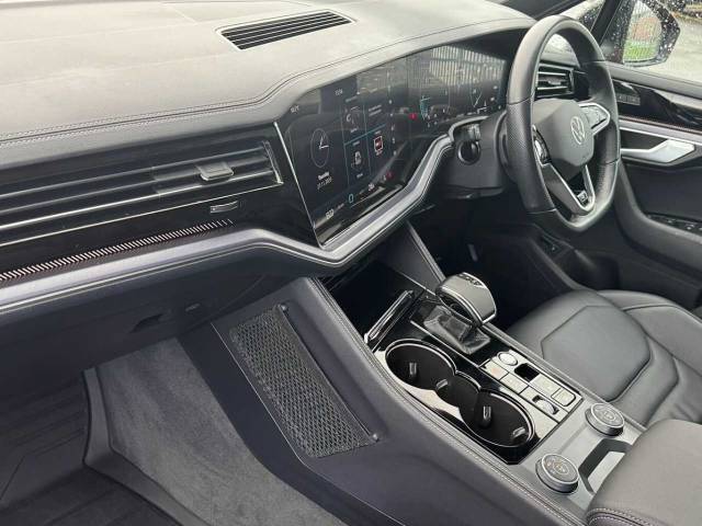 2024 Volkswagen Touareg 3.0 V6 TDI 4Motion 286 Black Edition 5dr Tip Auto