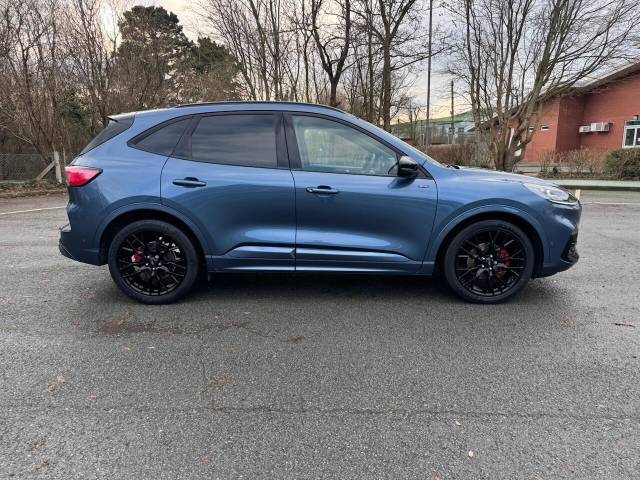 2023 Ford Kuga 2.5h Duratec Black Package Edition SUV 5dr Petrol Hybrid CVT Euro 6 (s/s) (190 ps)