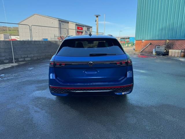 2025 Volkswagen Passat 2.0 TSI R-Line DSG Euro 6 (s/s) 5dr