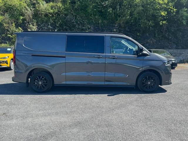 2026 Volkswagen e-Transporter T32 65kWh Commerce Pro S Kombi Auto LWB 5dr