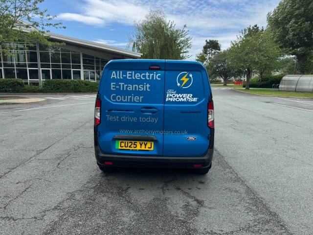 2025 Ford E-Transit Courier 100kW 43kWh Limited Van Auto