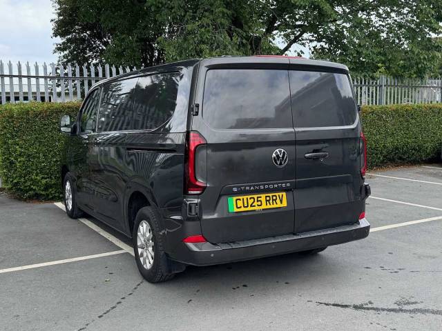 2025 Volkswagen e-Transporter 100kW 65kWh Commerce Pro Van Auto