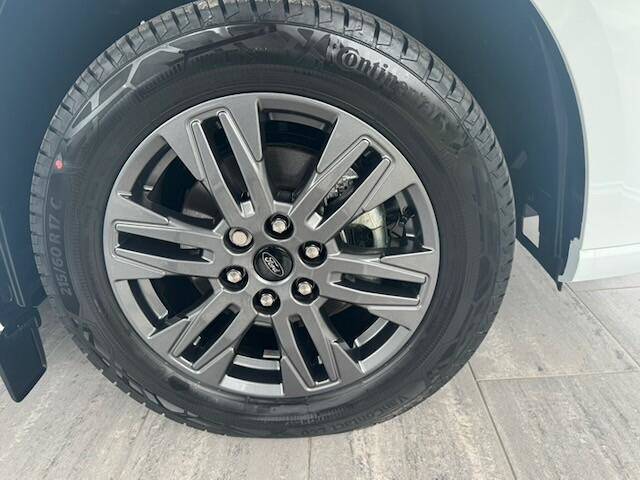 2025 Ford Tourneo Custom 2.0 320 EcoBlue Titanium Minibus Double Cab 5dr Diesel Auto L2 Euro 6 (s/s) (136 ps)