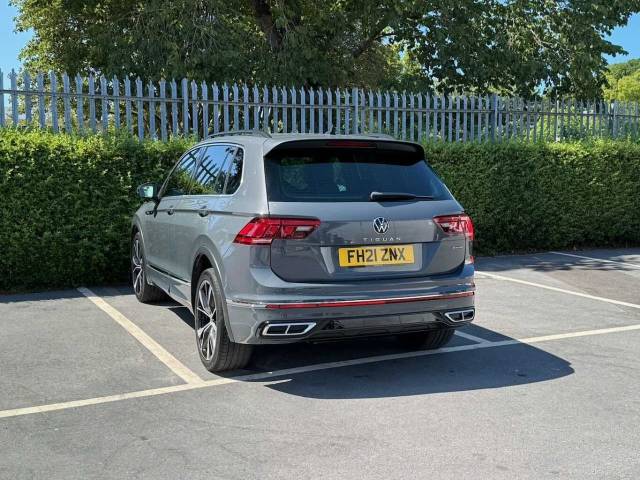 2021 Volkswagen Tiguan 2.0 TDI 4Motion R-Line 5dr DSG
