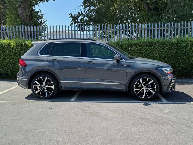 2021 Volkswagen Tiguan 2.0 TDI 4Motion R-Line 5dr DSG