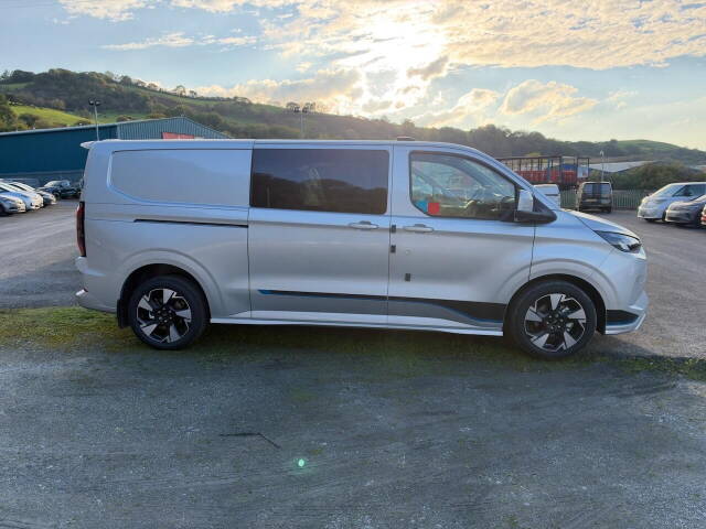 2026 Ford Transit Custom 2.5 320 Duratec 11.8kWh Sport Crew Van Auto L2 H1 Euro 6 5dr