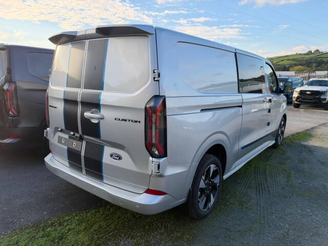 2026 Ford Transit Custom 2.5 320 Duratec 11.8kWh Sport Crew Van Auto L2 H1 Euro 6 5dr