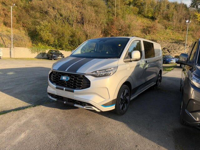 2026 Ford Transit Custom 2.5 320 Duratec 11.8kWh Sport Crew Van Auto L2 H1 Euro 6 5dr