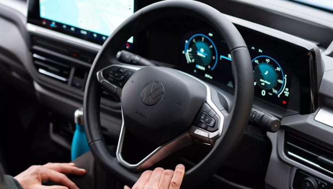 Volkswagen Transporter Kombi - Interior