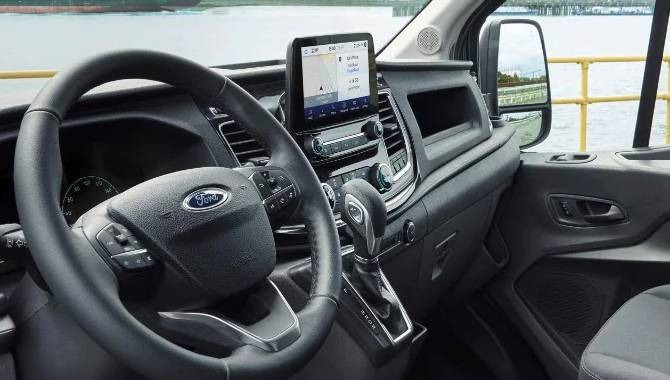 Ford Transit -